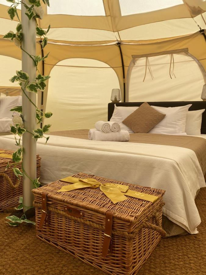 Blond Fonclaire Holidays Glamping 'Luxury Camping' المظهر الخارجي الصورة