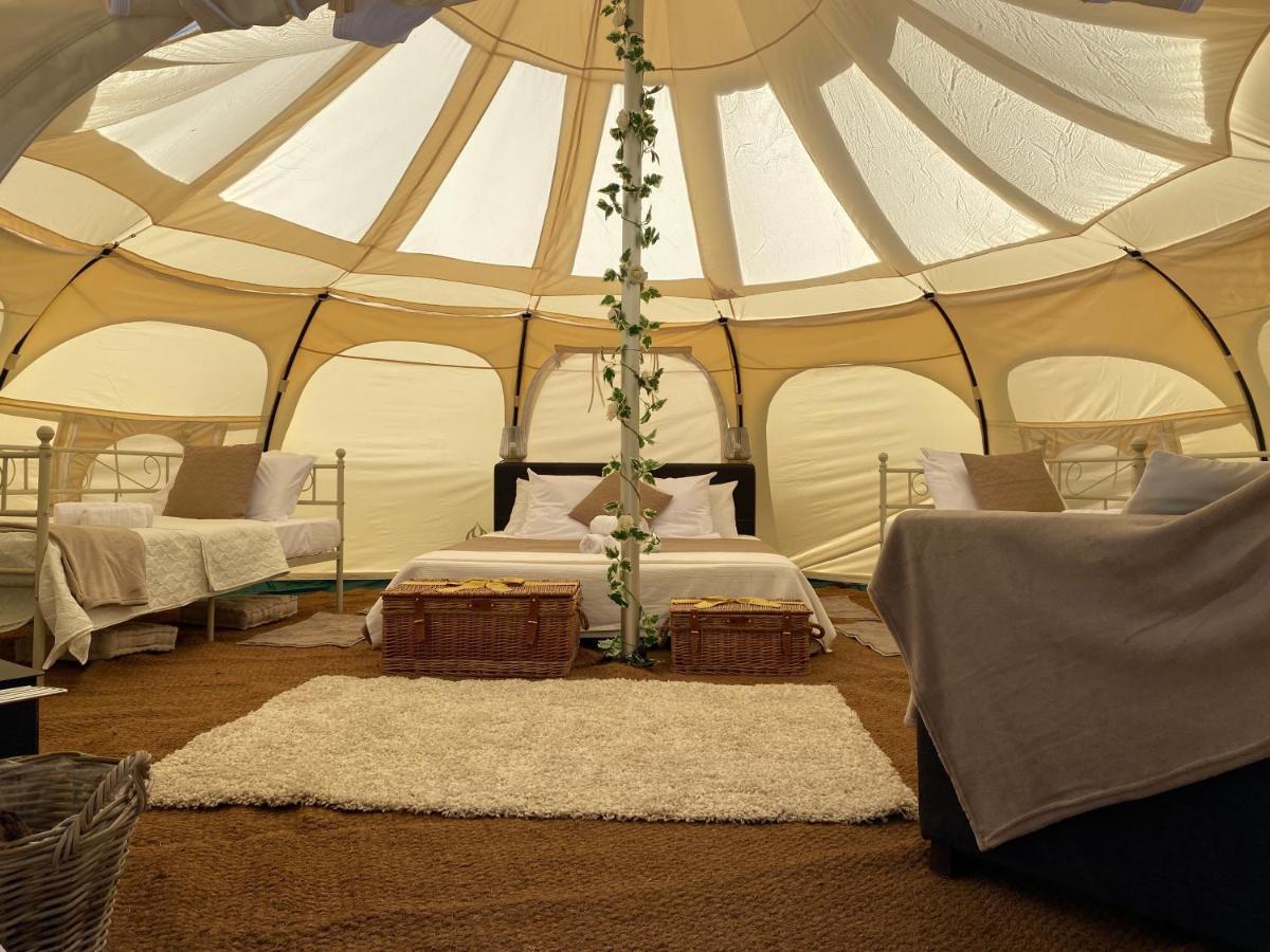 Blond Fonclaire Holidays Glamping 'Luxury Camping' المظهر الخارجي الصورة